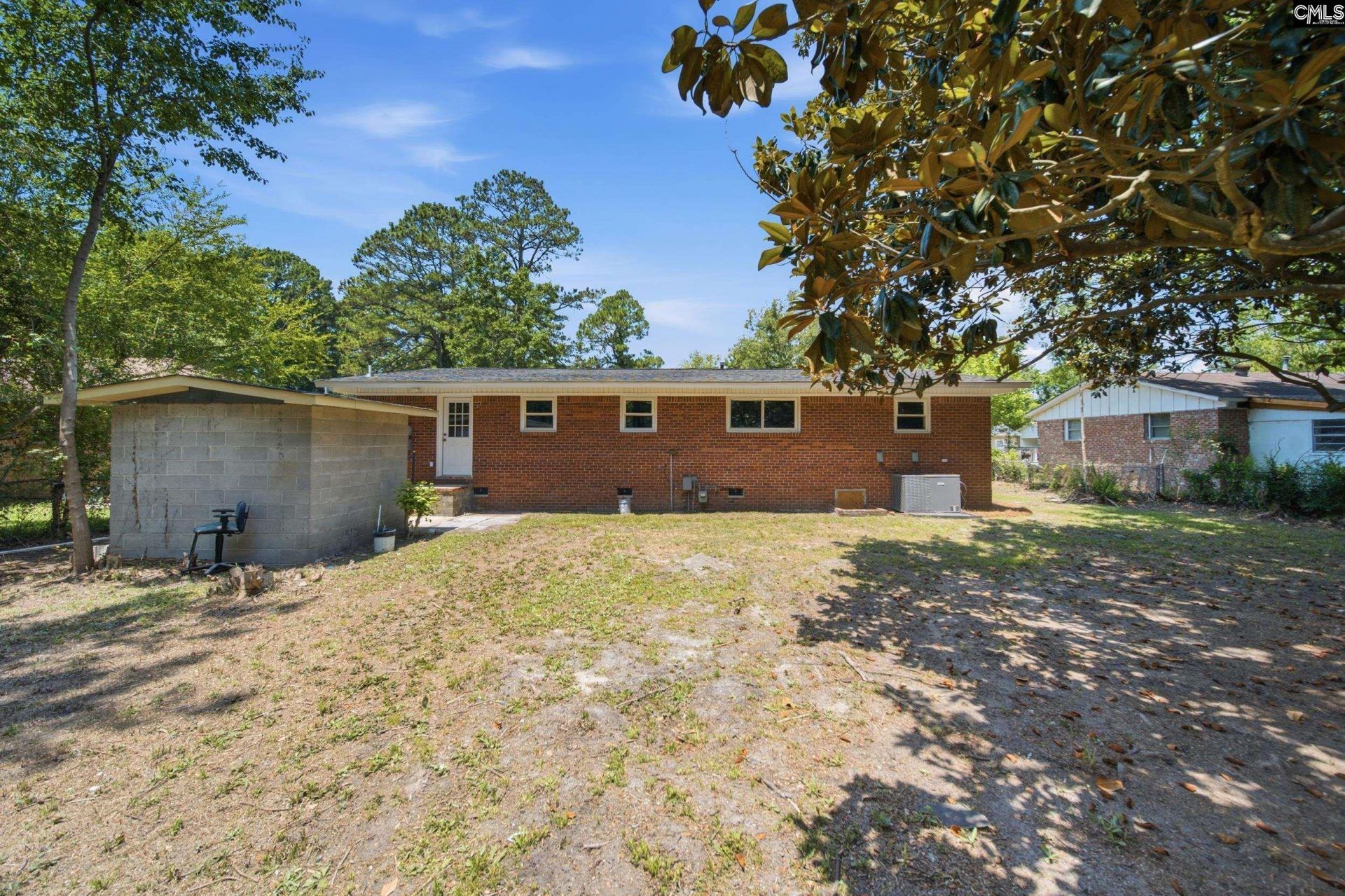 1040 E Sherwood Drive  Photo 26