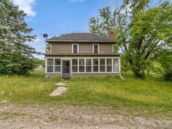 230 E Van Buren Street, Poynette, WI 53955