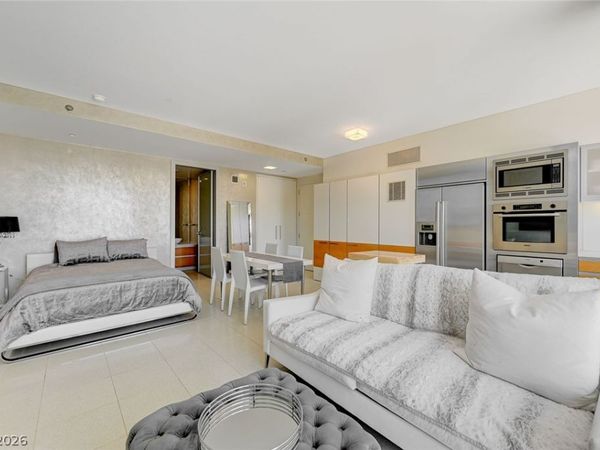 3726 Las Vegas Boulevard , Unit 2007, Las Vegas, NV 89158