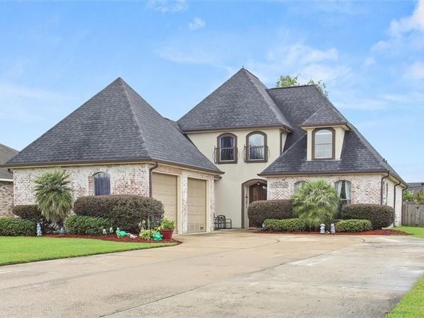 112 PANTHER RUN Drive , Destrehan, LA 70047