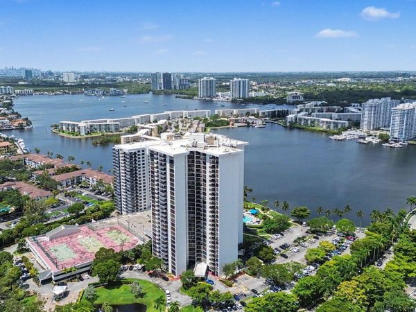 18181 NE 31st Court, Unit 1807, Aventura, FL 33160