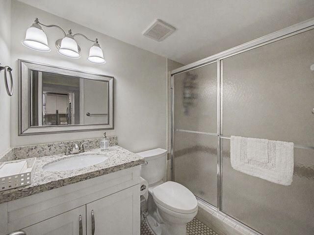 18181 NE 31st Court, Unit 1807, Aventura, FL 33160 Photo