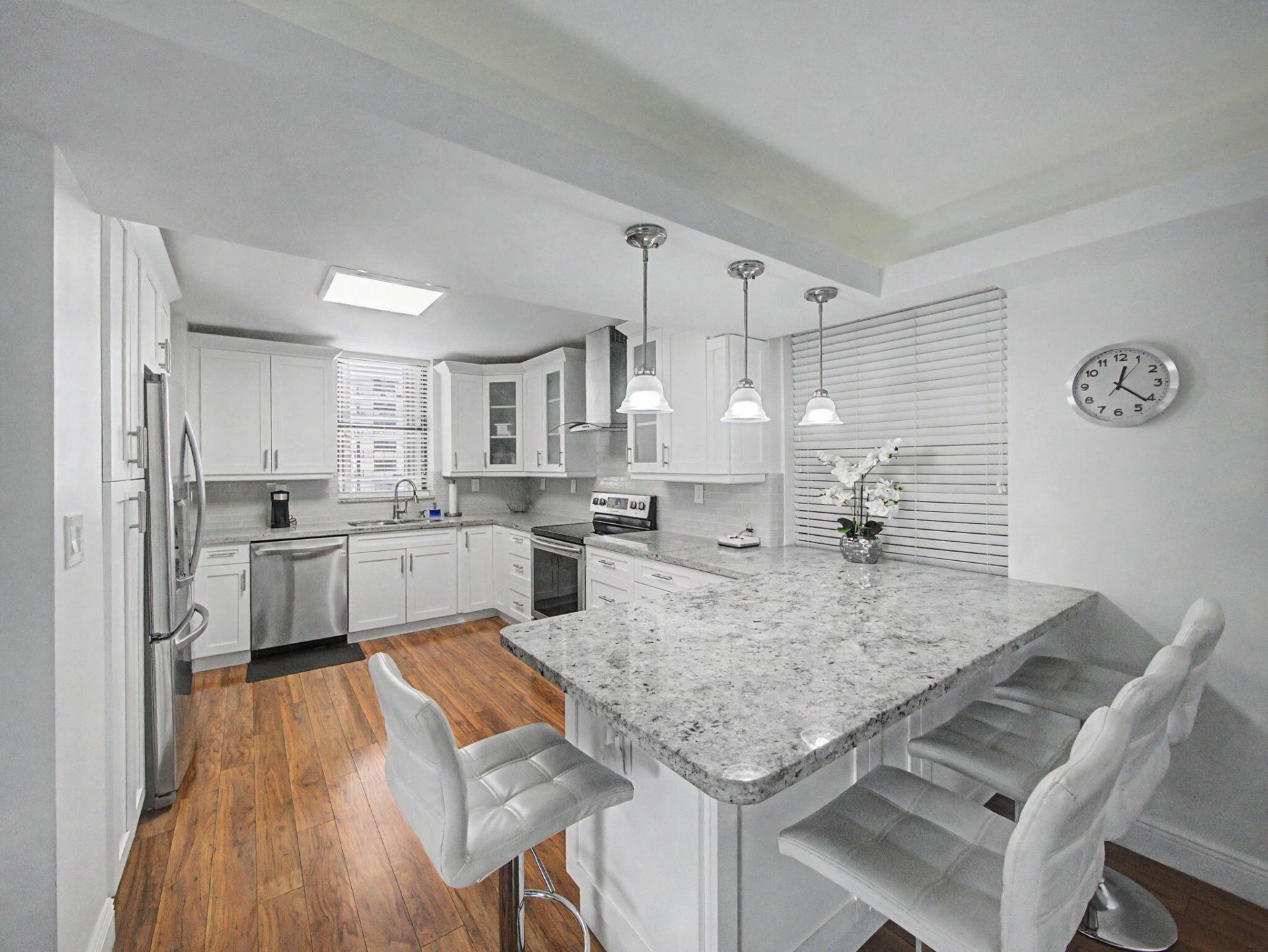 18181 NE 31st Court, Unit 1807, Aventura, FL 33160 Photo