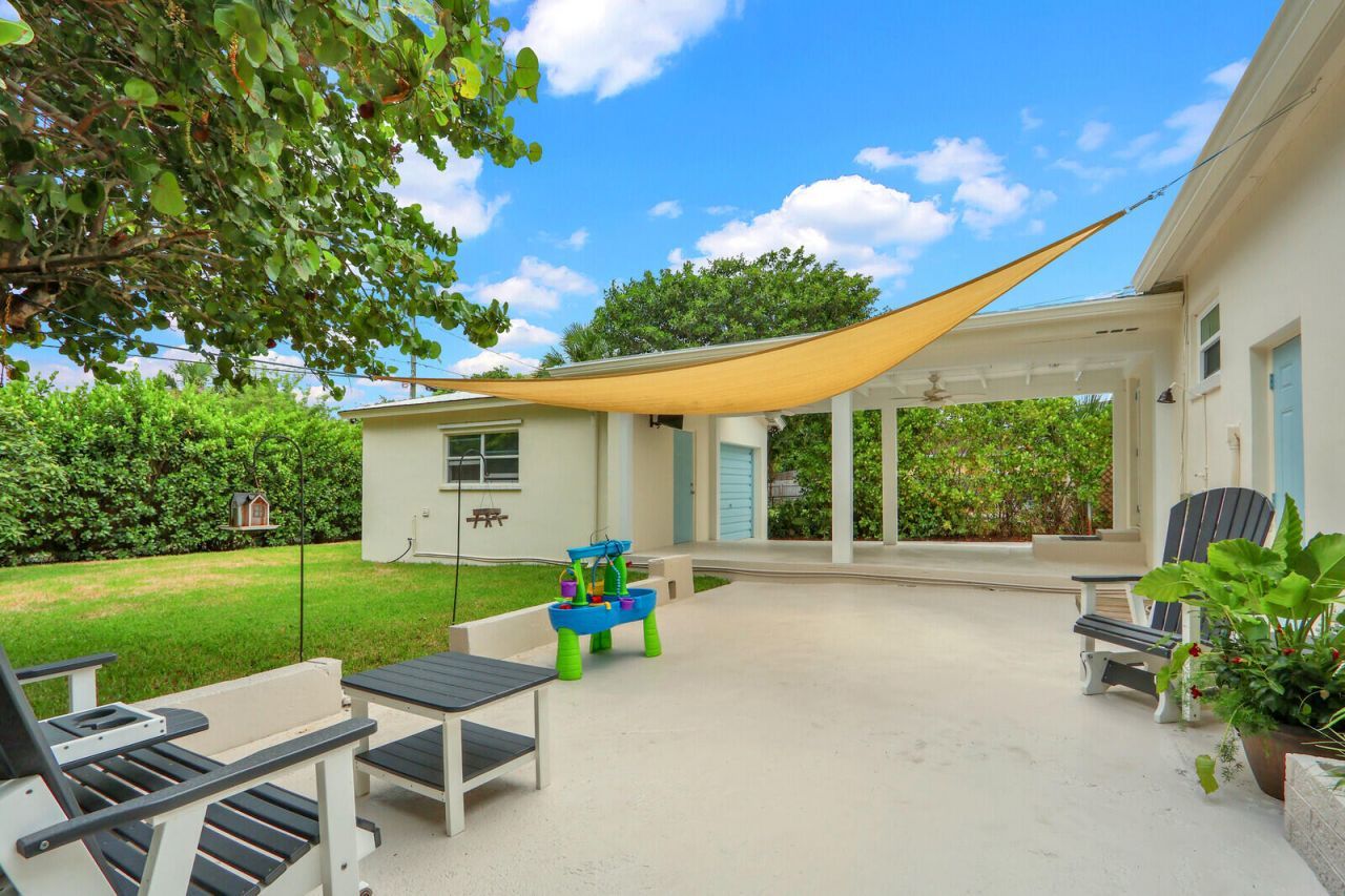 222 Bayberry Drive, Lake Park, FL 33403 Photo