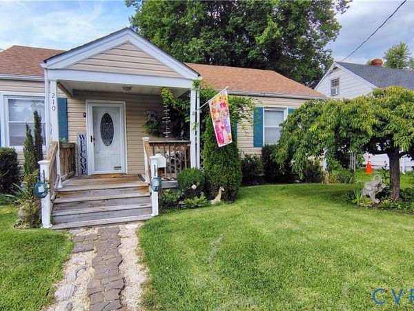 210 Plumtree Avenue , Colonial Heights, VA 23834