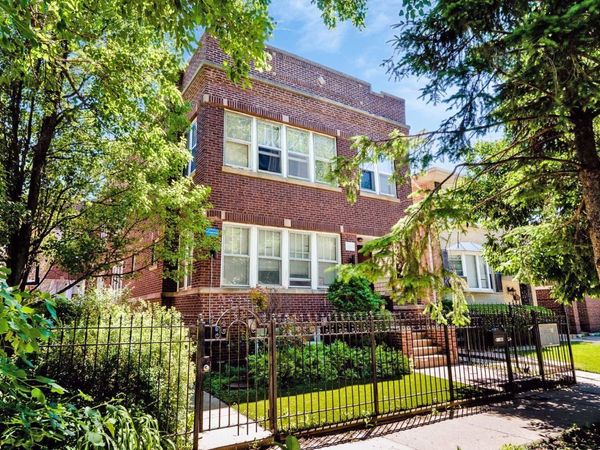 4821 W Cornelia Avenue , Unit G, Chicago, IL 60641