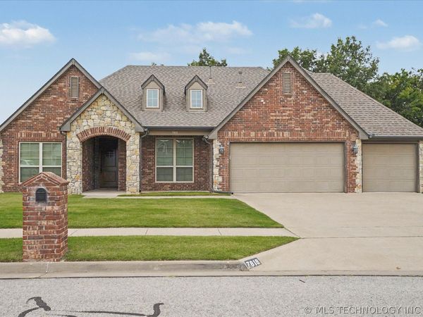 7818 N 144th Avenue E, Owasso, OK 74055