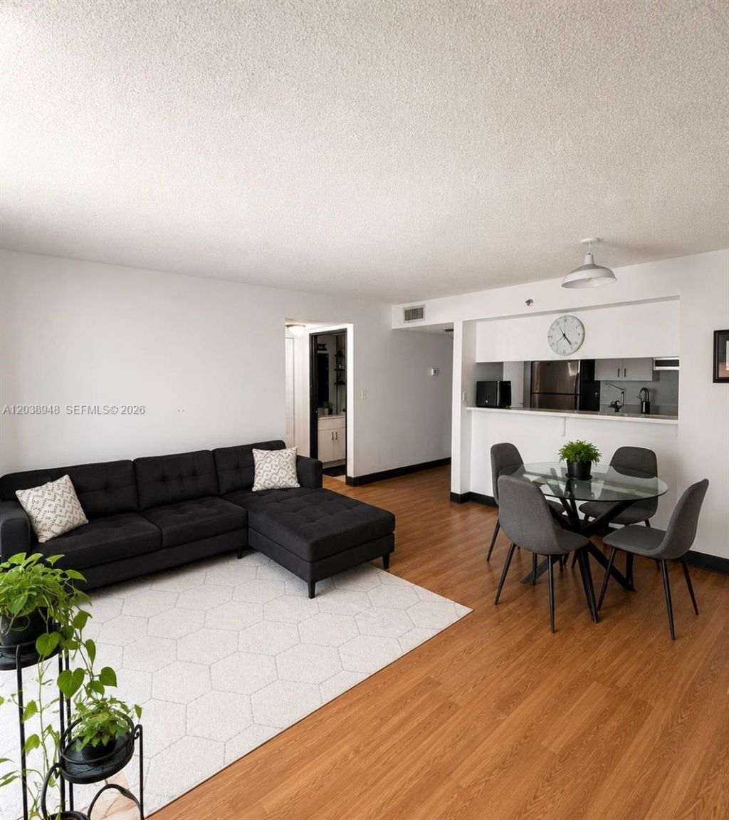 800 N Miami Ave , Unit E-305, Miami, FL 33136 Photo