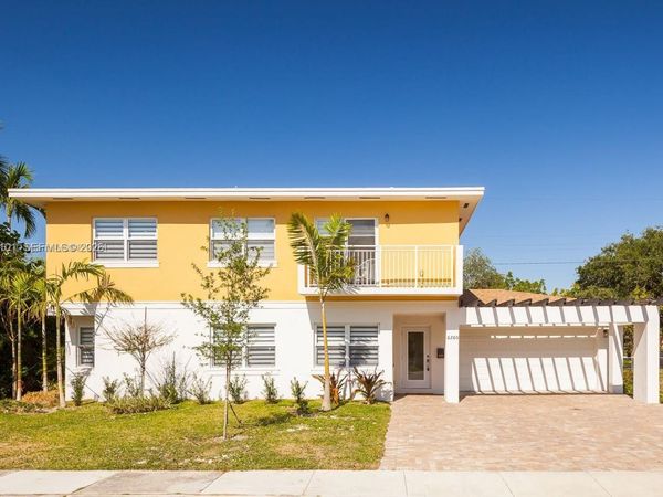 6260 SW 58th Pl , South Miami, FL 33143
