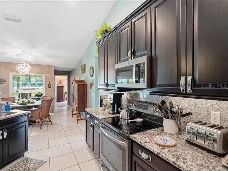 19950 SW 5th Place, Dunnellon, FL 34431 Photo