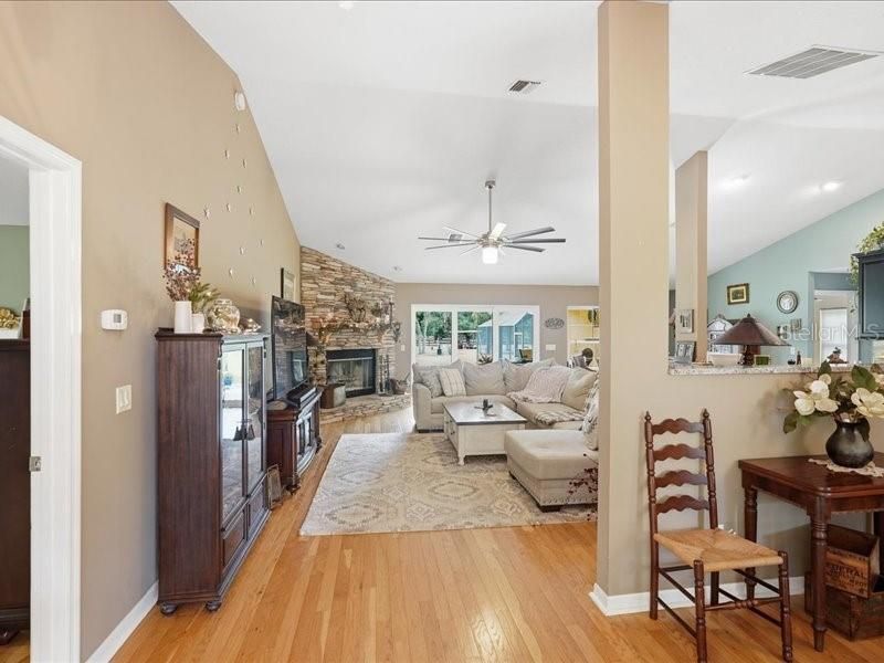 19950 SW 5th Place, Dunnellon, FL 34431 Photo