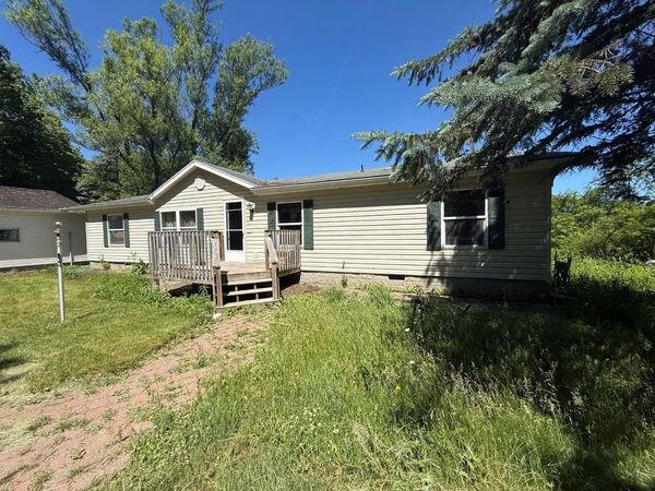 W12628 LEOPOLIS ROAD, Leopolis, WI 54948