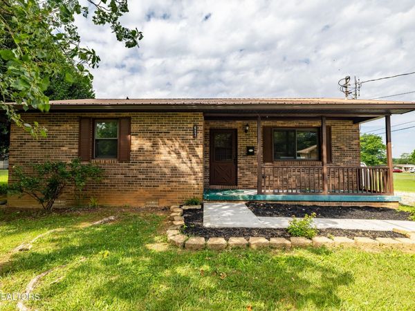 617 Dotson Memorial Rd , Maryville, TN 37801
