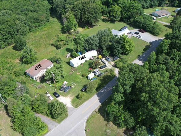 4370 Old Metal Rd , Palmyra, TN 37142
