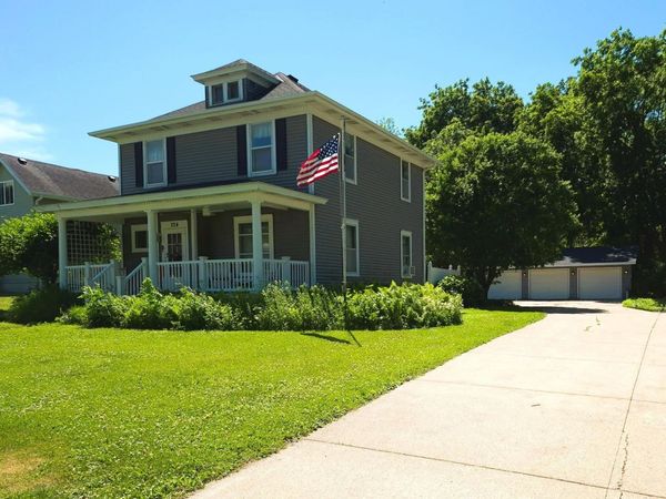 224 3rd Avenue SW, Faribault, MN 55021