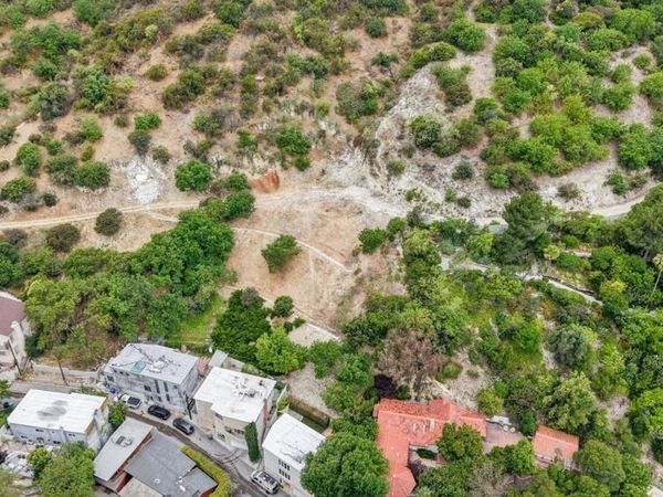 13349 Newcomb Drive, Sherman Oaks, CA 91423