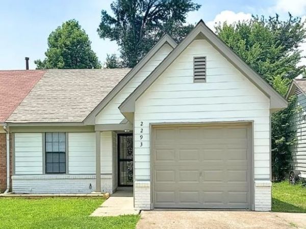 2293 HOMETOWN DR, Memphis, TN 38133