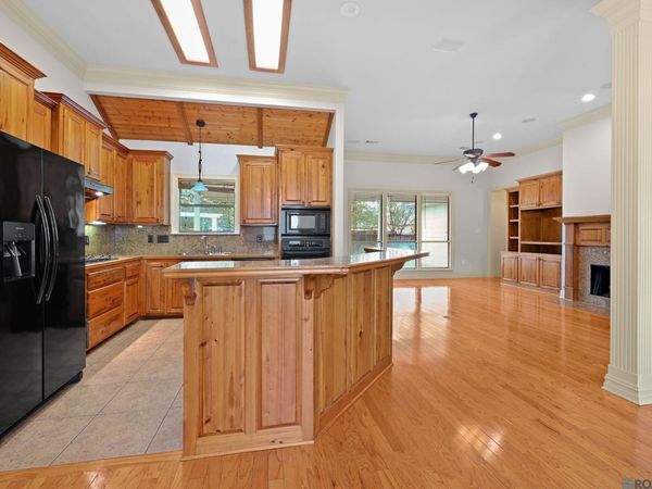 12375 Mill House Dr, Geismar, LA 70734