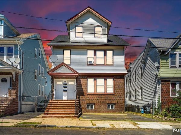98 Delmar Place, IRVINGTON, NJ 07111