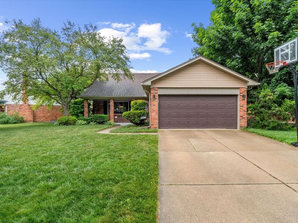 46616 Camelia Drive, Canton, MI 48187