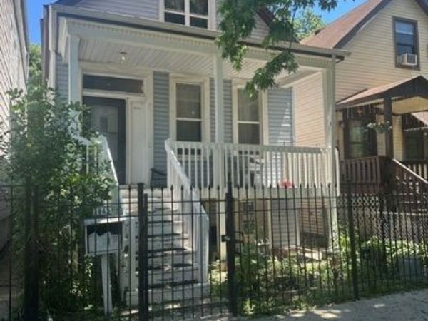 1845 N Sawyer Avenue, Chicago, IL 60647