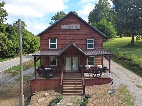 7541 Highway 289 N., Mammoth Spring, AR 72554