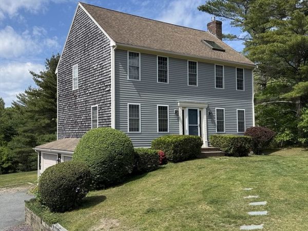 29 Wyndham Hill Dr, Plymouth, MA 02360