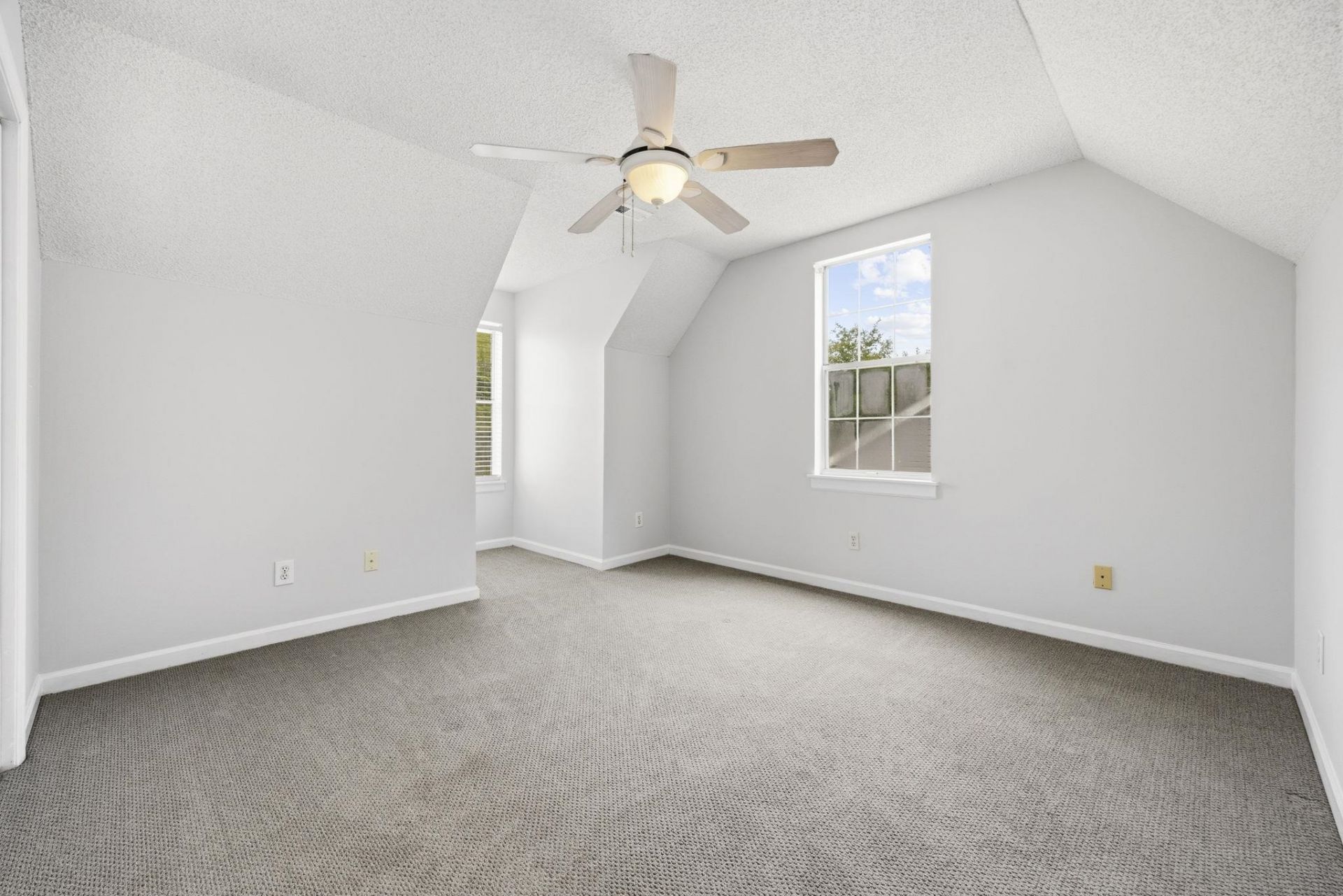 5117 S 1st St.  Photo 21