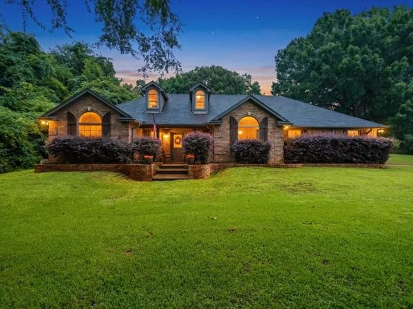 139 CR 4217 , Jacksonville, TX 75766