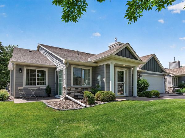 9887 Tamarack Cove, Woodbury, MN 55125