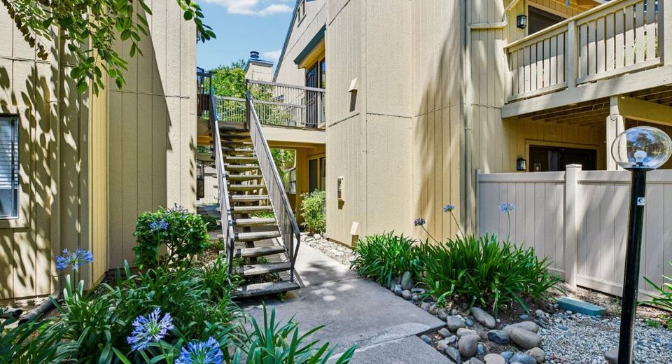 2280 Hurley Way #48, Unit 48, Sacramento, CA 95825 Photo