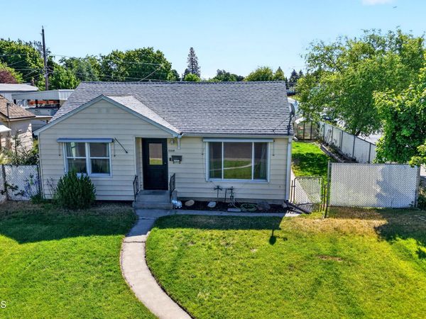 5104 N Elgin St , Spokane, WA 99205