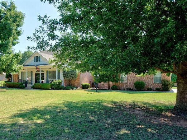 610 W Ridge Drive, Tuttle, OK 73089