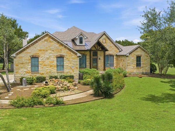104 Quarry Lake EST, Liberty Hill, TX 78642