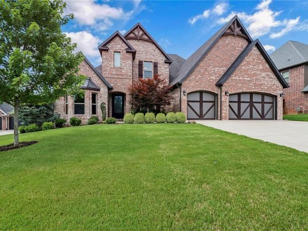 4502 NE Birchgrove Place, Bentonville, AR 72712