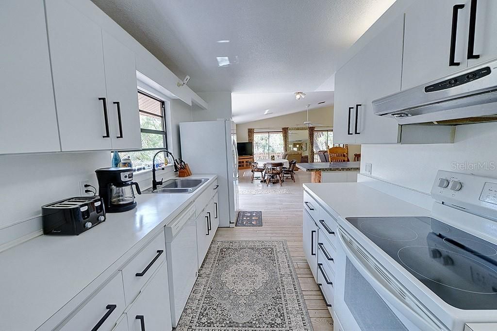6618 S Beagle Drive, Homosassa, FL 34448 Photo