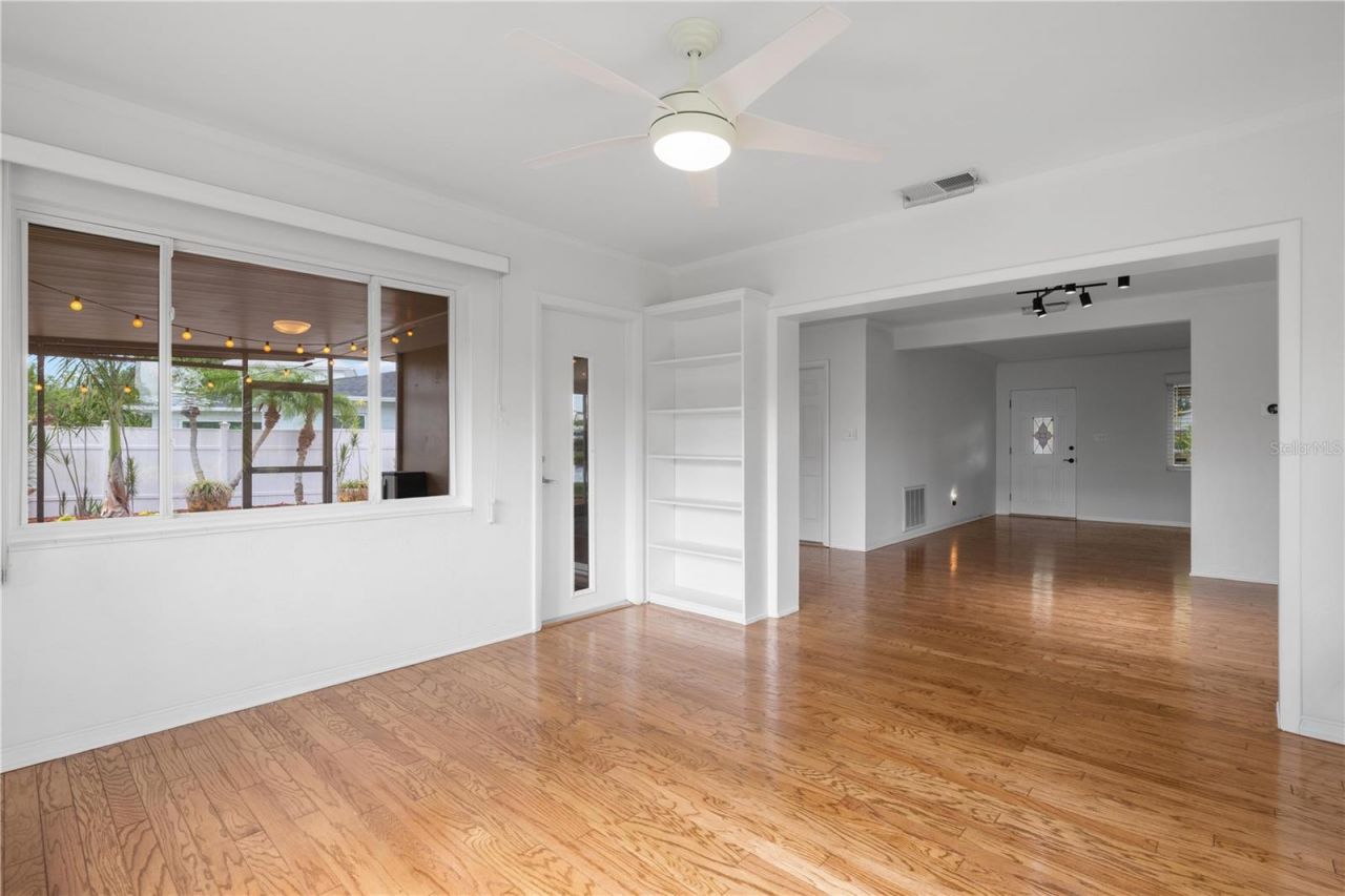 1961 42nd Street N, Saint Petersburg, FL 33713 Photo