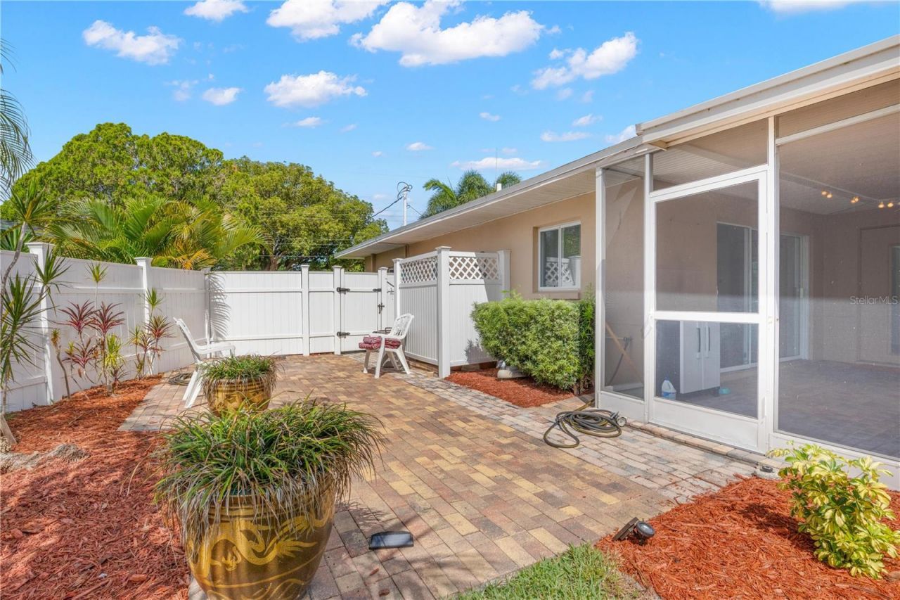 1961 42nd Street N, Saint Petersburg, FL 33713 Photo