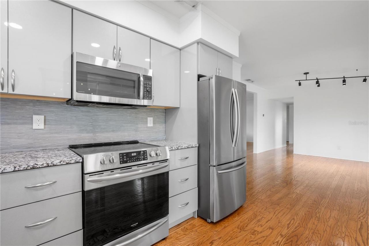 1961 42nd Street N, Saint Petersburg, FL 33713 Photo