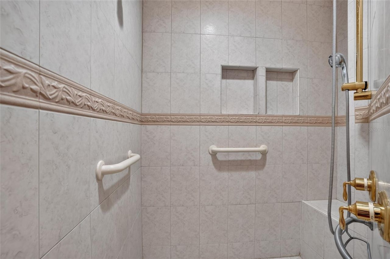 9480 Waterford Oaks Drive, Winter Haven, FL 33884 Photo