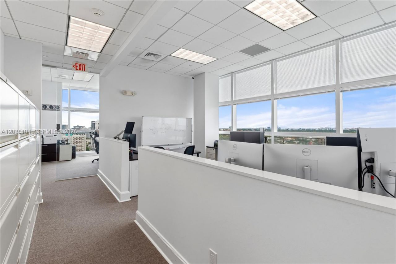 175 SW 7th St , Unit 1612, Miami, FL 33130 Photo