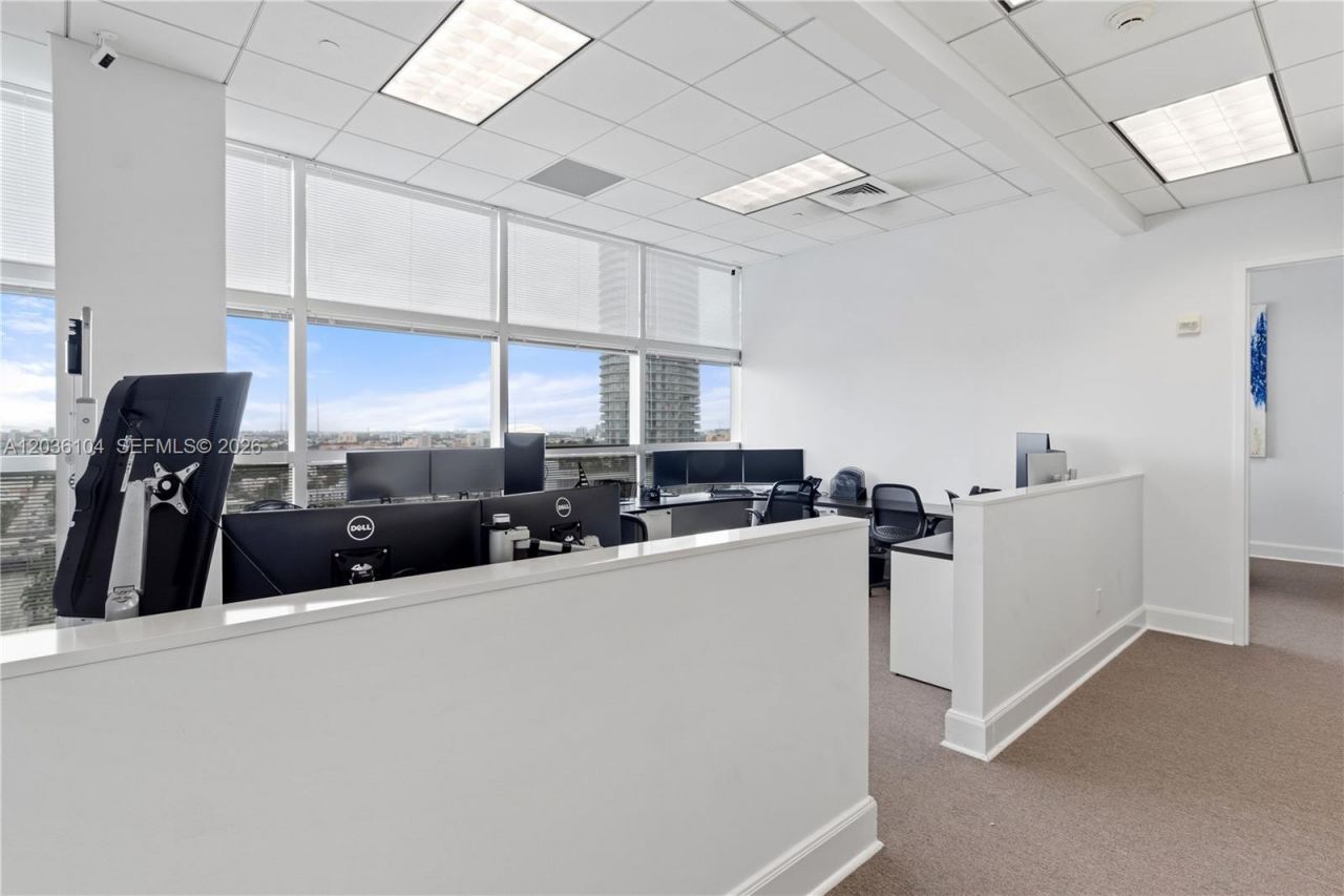 175 SW 7th St , Unit 1612, Miami, FL 33130 Photo