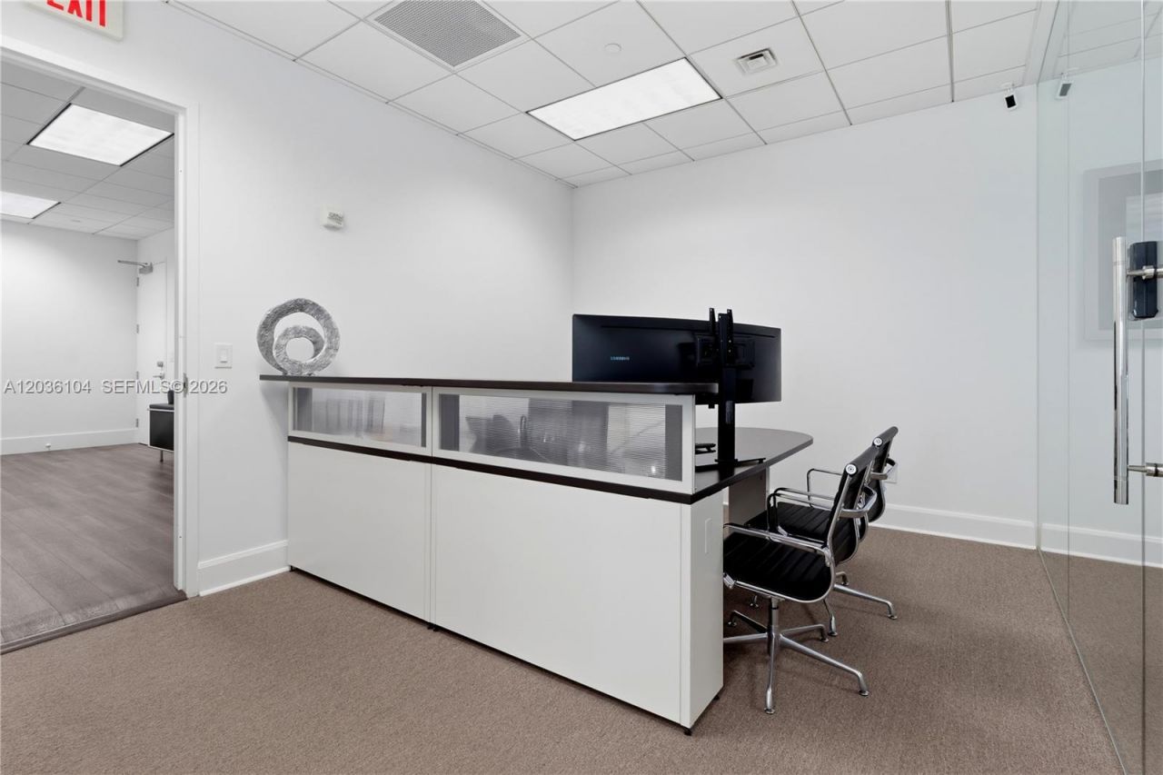 175 SW 7th St , Unit 1612, Miami, FL 33130 Photo