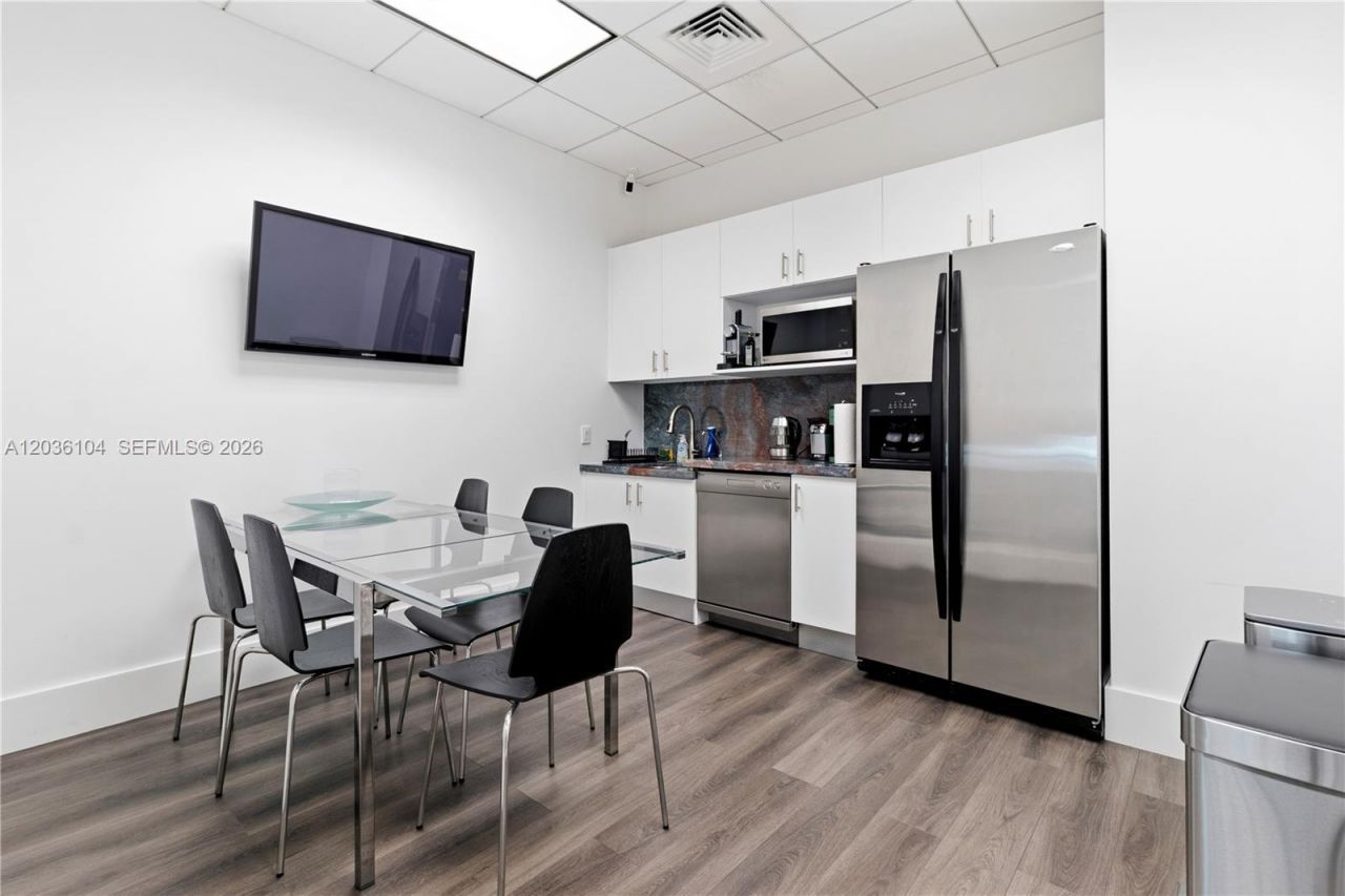 175 SW 7th St , Unit 1612, Miami, FL 33130 Photo
