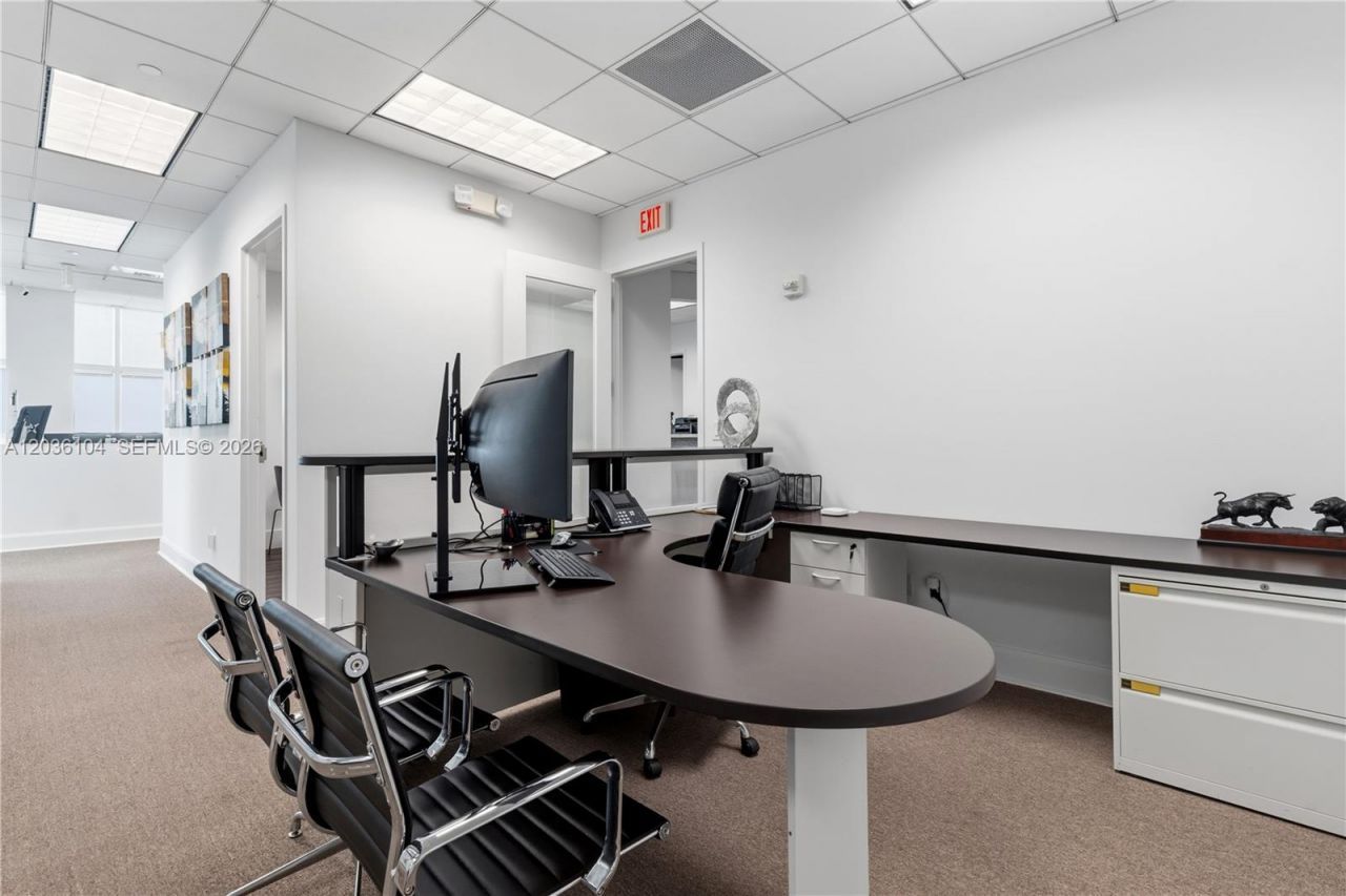 175 SW 7th St , Unit 1612, Miami, FL 33130 Photo