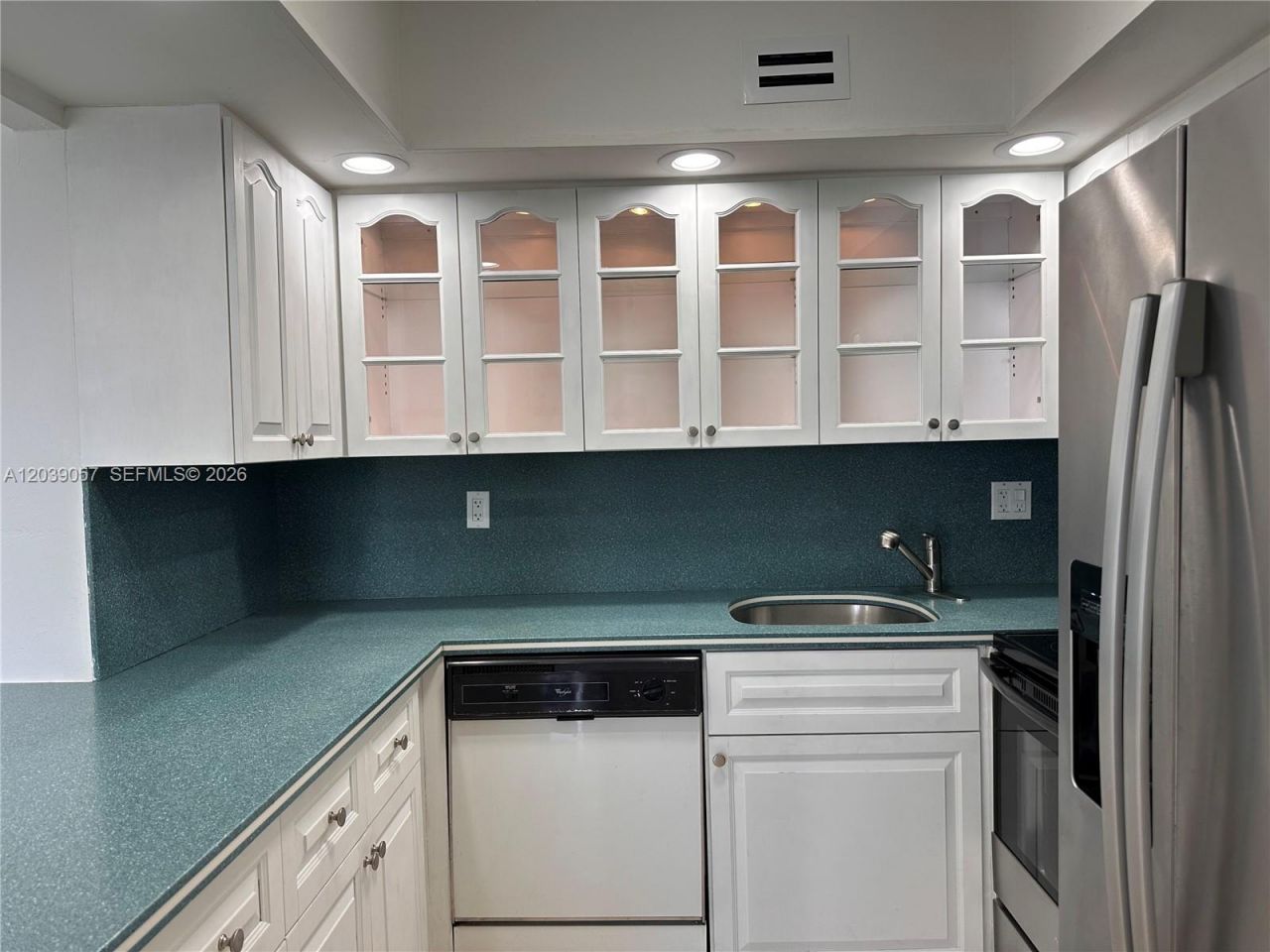 2715 Tigertail Ave , Unit 506, Miami, FL 33133 Photo
