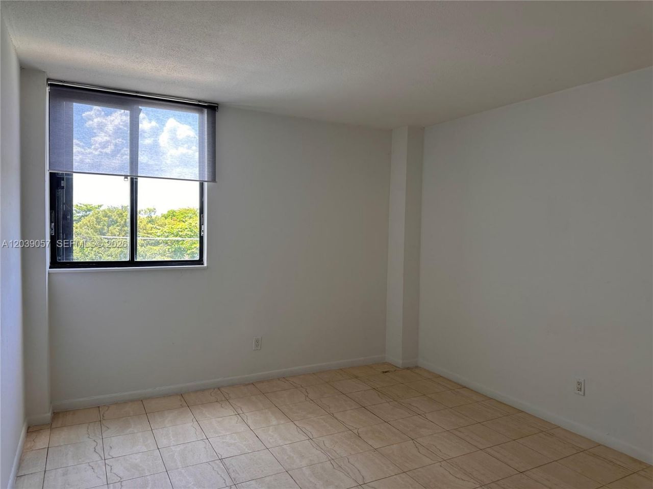 2715 Tigertail Ave , Unit 506, Miami, FL 33133 Photo
