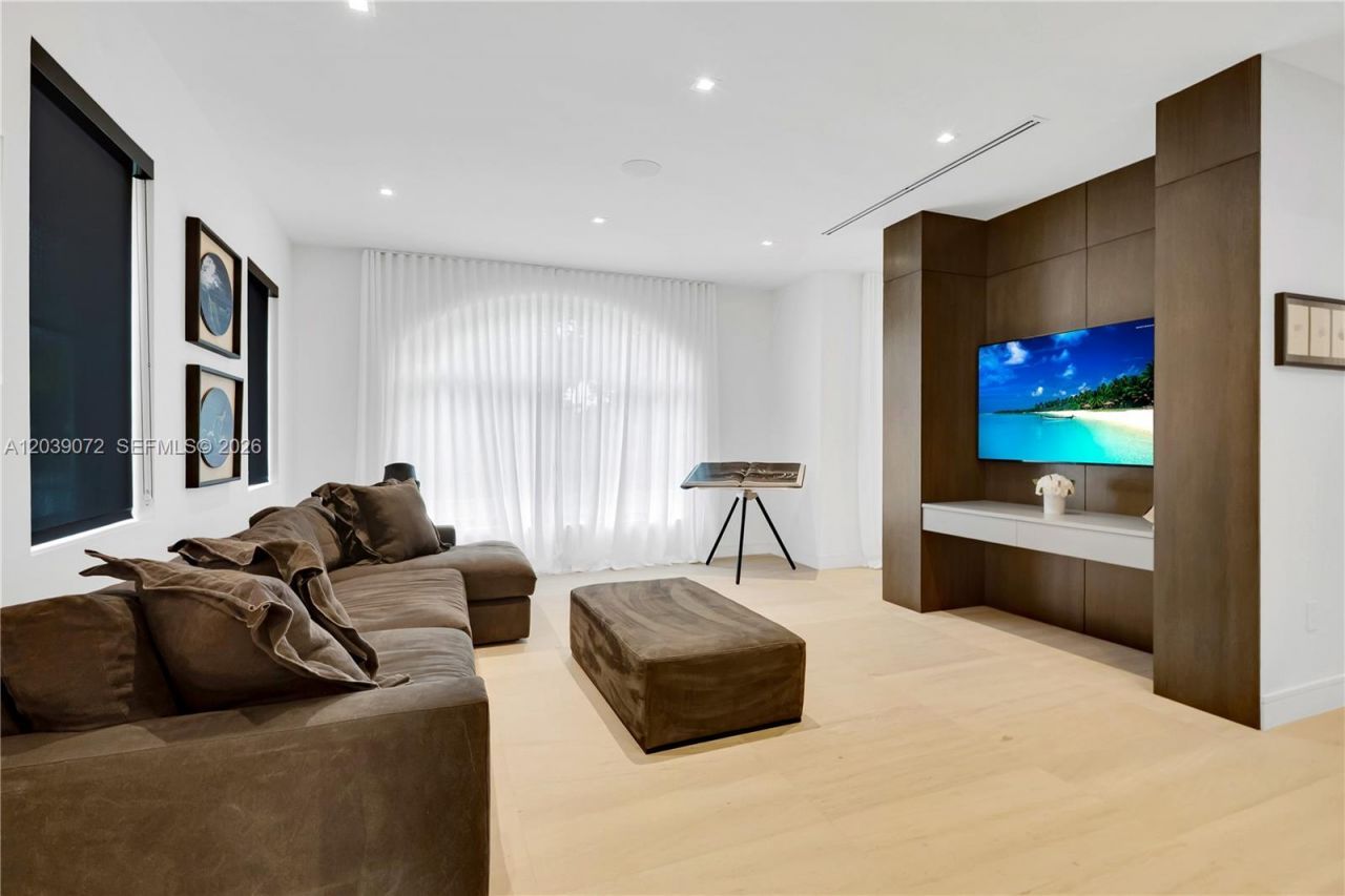 5111 Alhambra Cir , Coral Gables, FL 33146 Photo