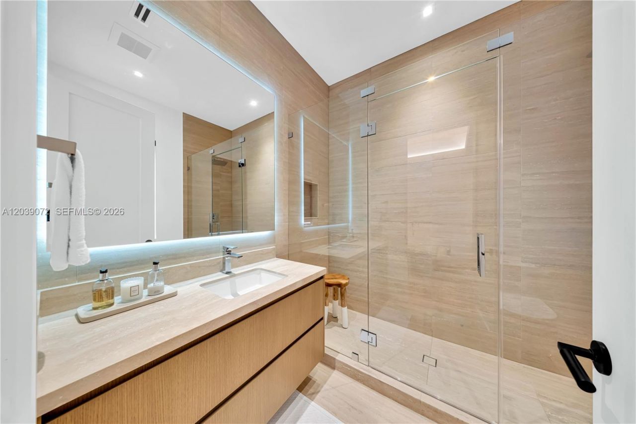 5111 Alhambra Cir , Coral Gables, FL 33146 Photo