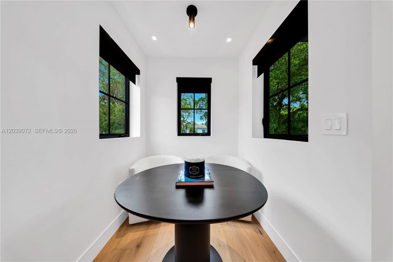 5111 Alhambra Cir , Coral Gables, FL 33146 Photo